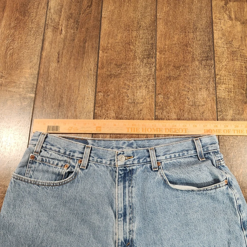 Vintage Levis 550 Jeans Men 36x30 Blue Relaxed Tapered Light Wash Tag 38x30 Y2K - Picture 8 of 11